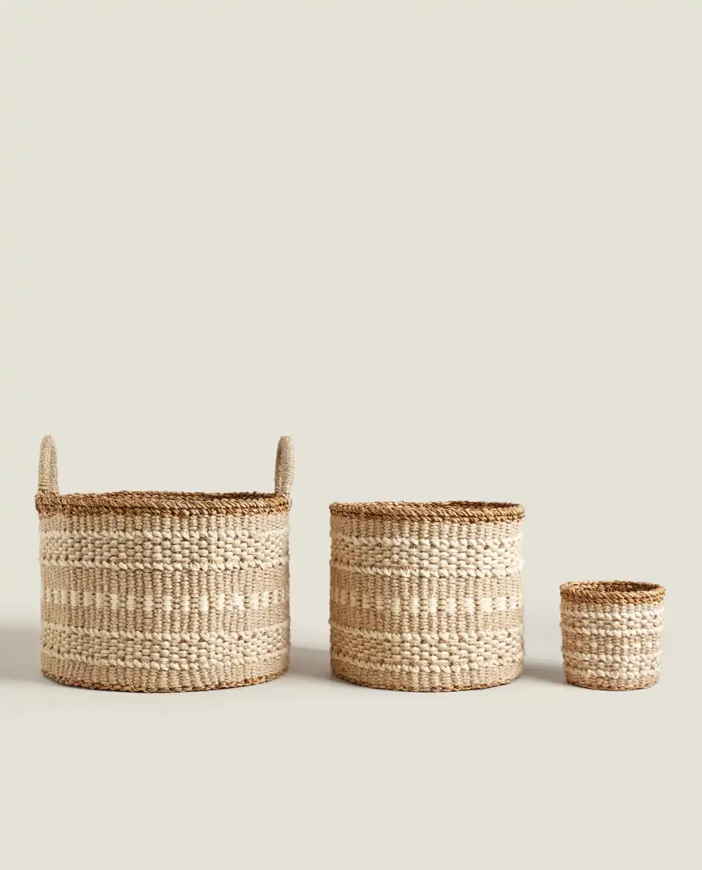 Cesta de yute con cenefas