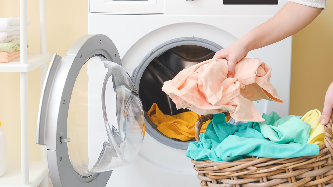 Motivos para usar vinagre blanco al lavar la ropa