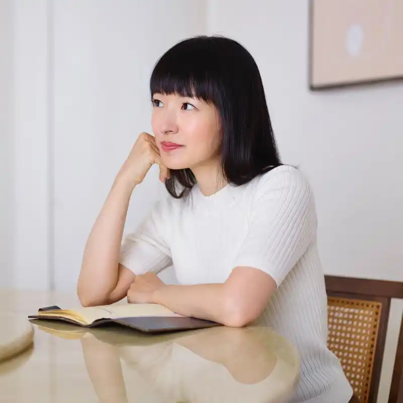 5 costumbres españolas que Marie Kondo no entendería