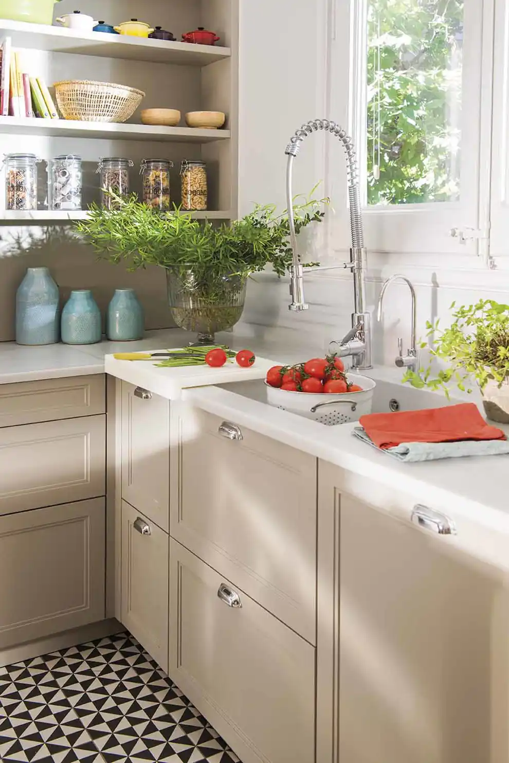 Zona del fregadero de la cocina 00484165