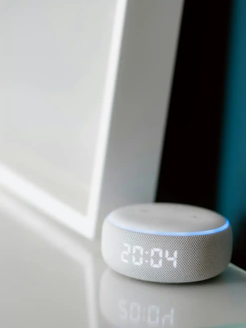 Gracias a la Inteligencia Artificial y a la tecnología, es muy fácil crear recordatorios automáticos que nos recuerden cuando nos toca realizar alguna tarea del hogar