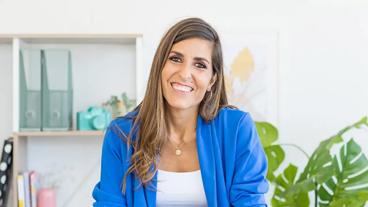 María Zamora, La creadora del método Korakora®, nos cuenta sus 3 mejores tips para ordenar el dormitorio y descansar bien