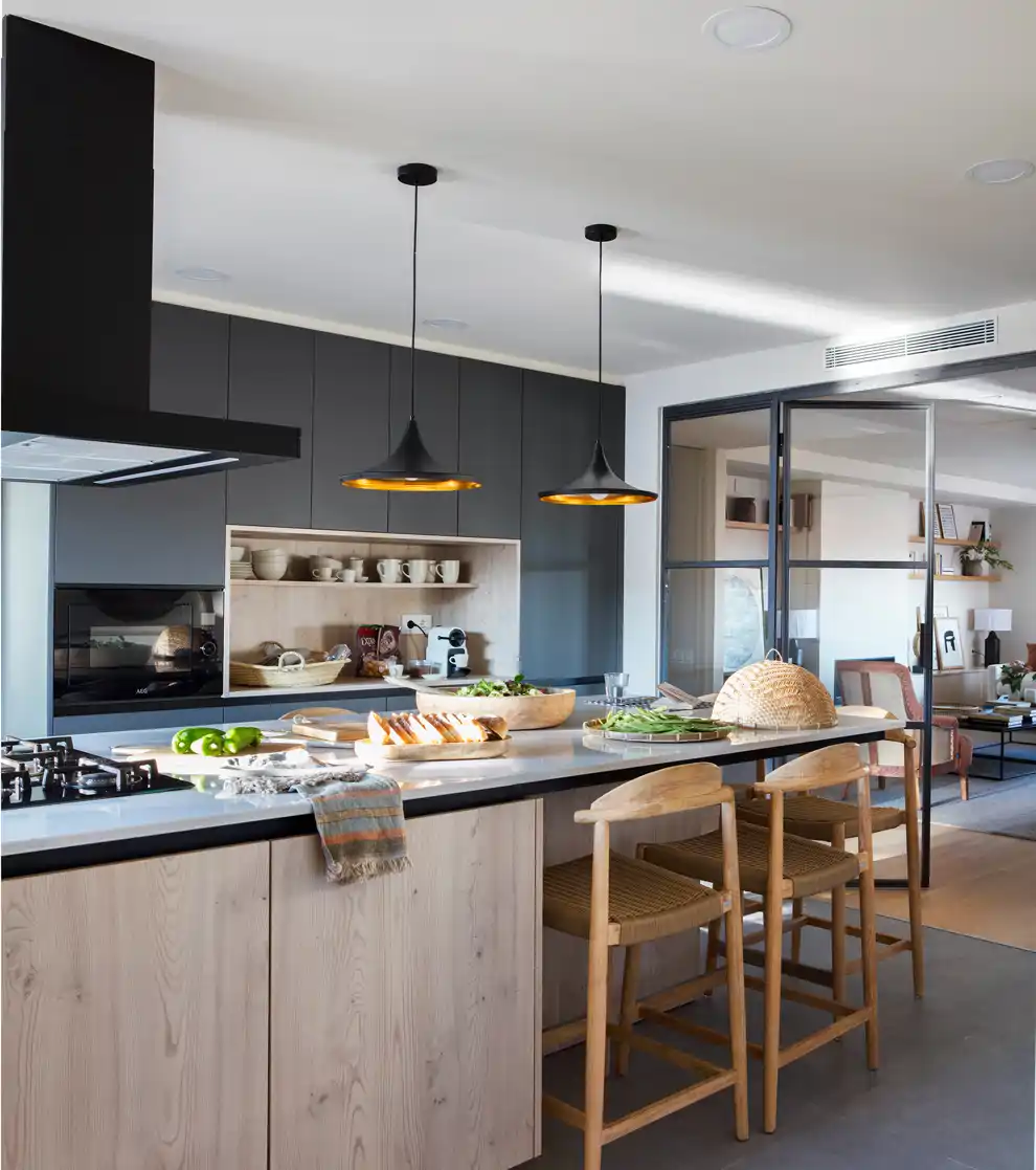cocina con cerramiento cristal con puerta a1be7566
