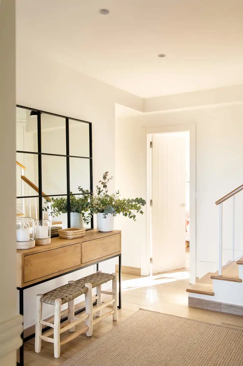 Los espejos tipo ventana son modernos, estilosos y elegantes