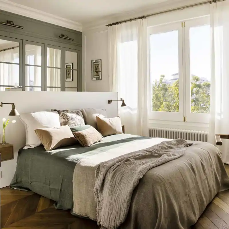 Maite Pérez, experta en Feng Shui: “Nunca coloques un espejo reflejando la cama en tu habitación, te impedirá dormir bien"