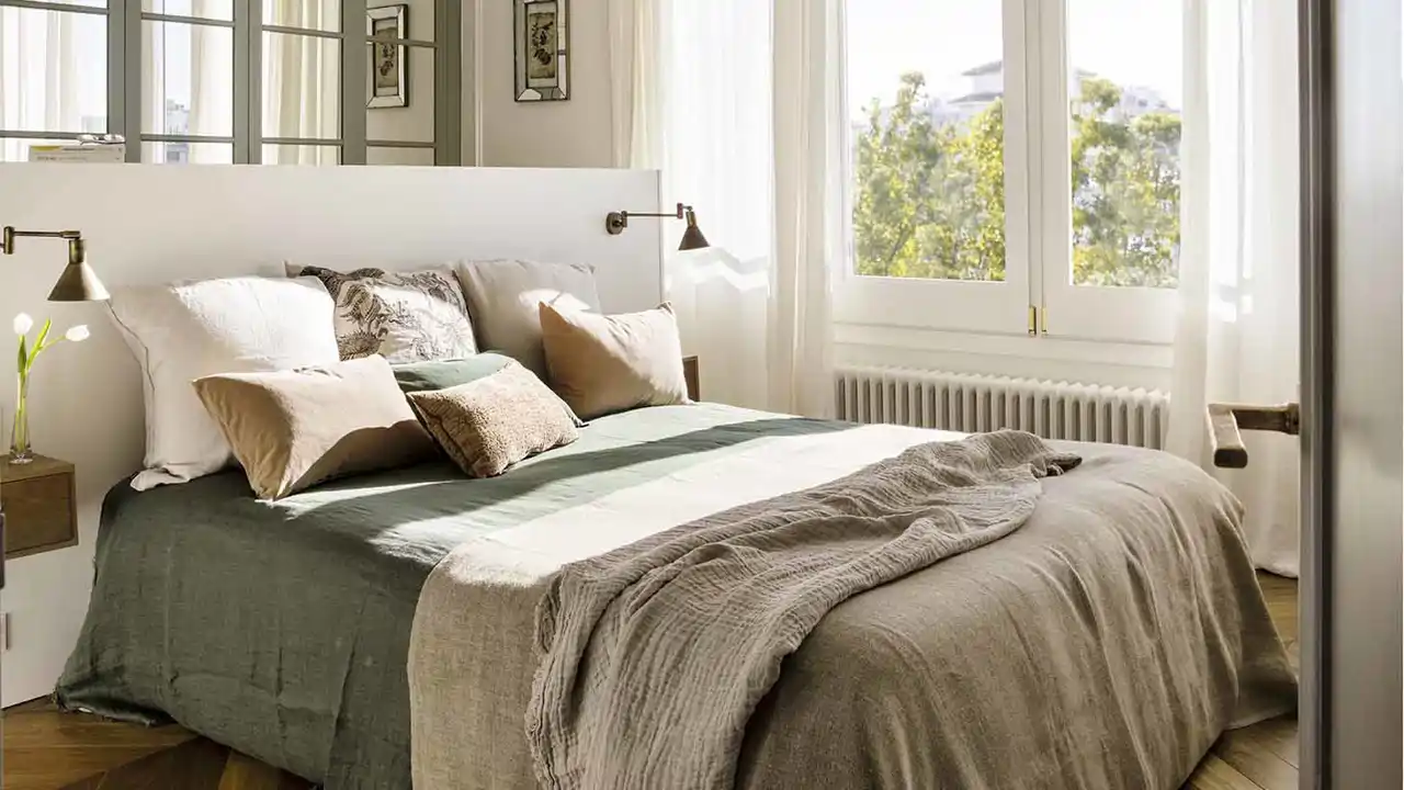 Maite Pérez, experta en Feng Shui: “Nunca coloques un espejo reflejando la cama en tu habitación, te impedirá dormir bien"