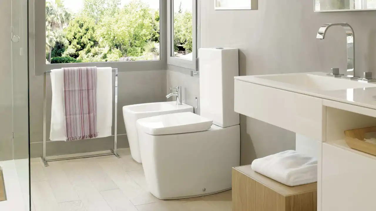 Maite Pérez, experta en Feng Shui: "Mantén la puerta del baño siempre cerrada y otros hábitos para que la energía no se escape"