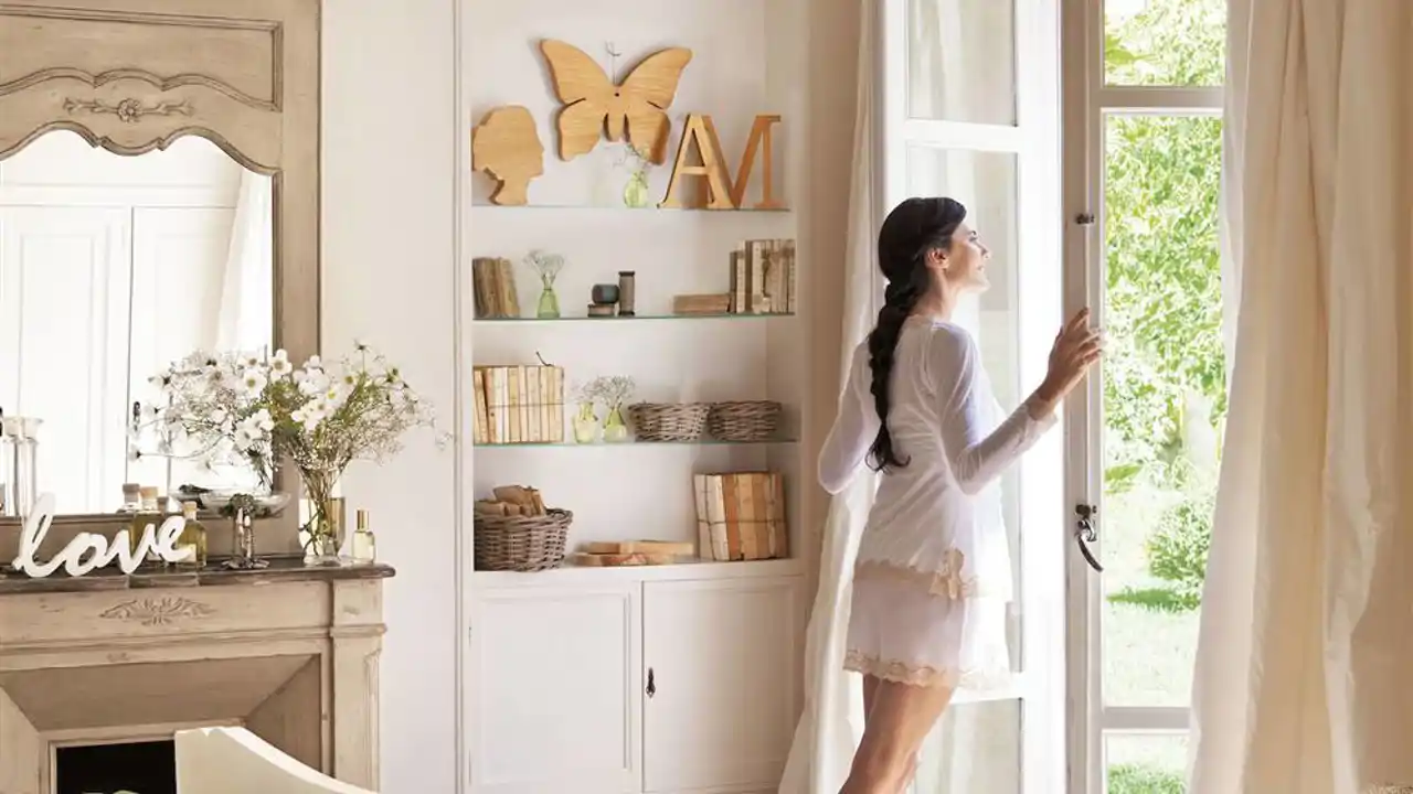 Montserrat Beltrán, experta en Feng Shui: "Deja las persianas tres dedos levantadas al salir de casa para que entre la luz y fluya la energía"