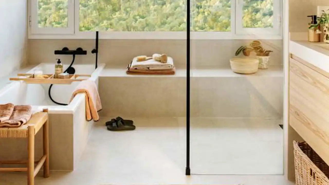 Baño moderno con ducha y bañera