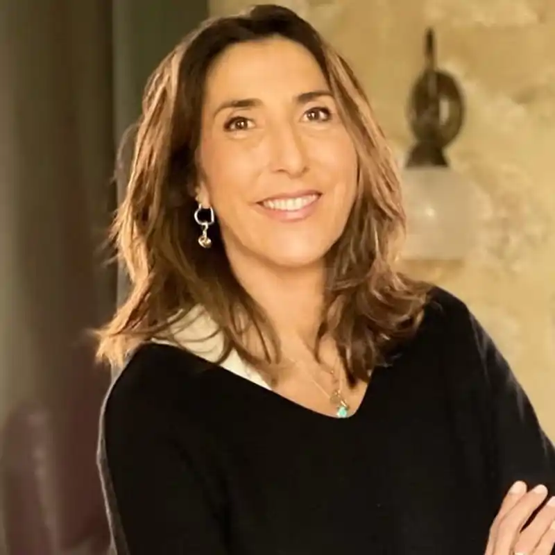 Entramos en la nueva cocina de Paz Padilla: con isla, armarios con mucha capacidad y de un color en tendencia