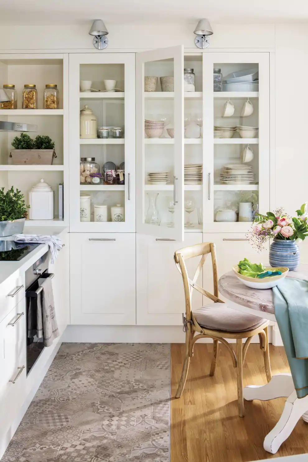Cocina con zona de despensa 00455156
