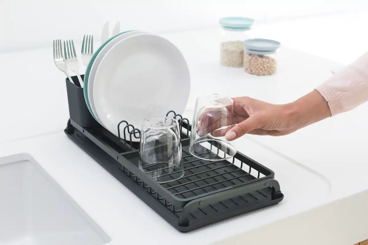SinkSide Compact Dish Drying Rack   Black   8710755117268 Brabantia  px 6 NR 12601