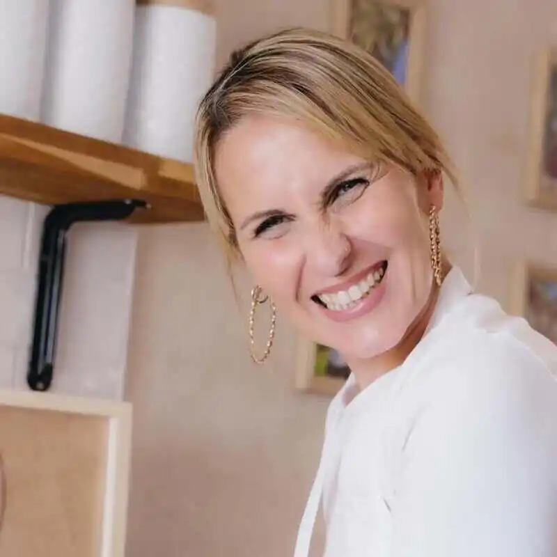 Maria del Pilar Moncayo, experta en limpieza: “Medio limón y un vaso de vinagre son mis ingredientes estrella para limpiar el lavavajillas a fondo”