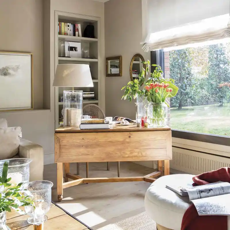 Kike Clavería, arquitecto especialista en Feng Shui: "Nunca coloques tu escritorio de espaldas a la puerta, te hará sentir inseguro"