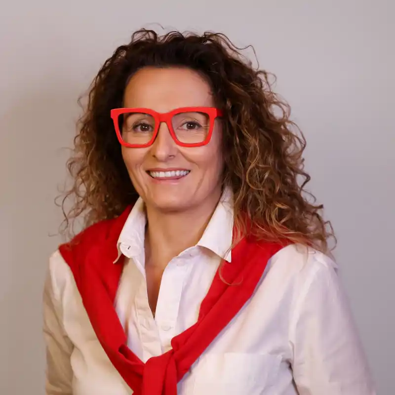 Magda Pujadas, experta en orden: “Estas son mis 3 formas favoritas para tener los pantalones ordenados y a la vista y ninguna es un pantalonero”