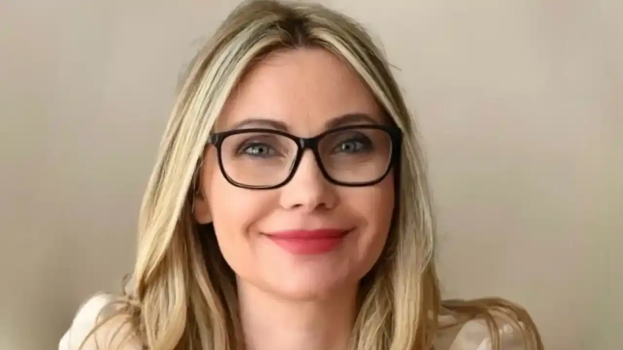 Marga Díaz, experta en limpieza: "Con agua oxigenada, bicarbonato y pasta de dientes puedes eliminar las manchas del colchón"