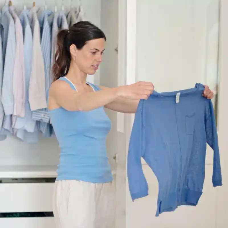 Belén Chapado, experta en Feng Shui: "La ropa en mal estado que guardas y usas para estar por casa afecta a tu felicidad"