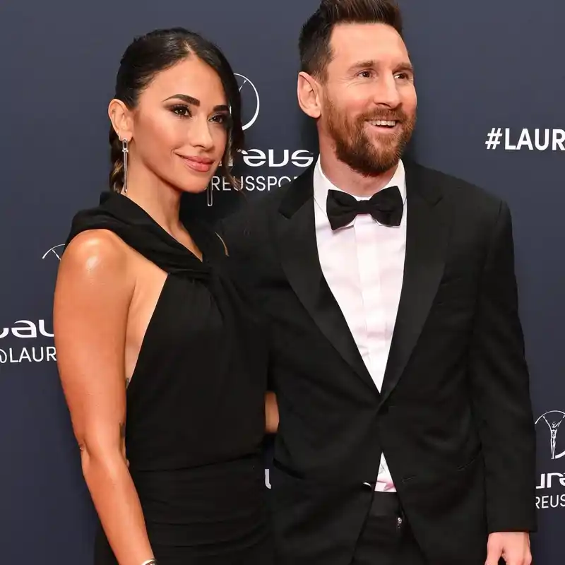El árbol de Navidad de Antonela Roccuzzo y Leo Messi: está nevado, tiene grandes bolas doradas y muchas luces