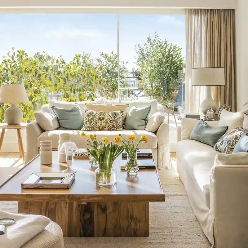 Carlos Rubio, interiorista: "Al cumplir 65 a&ntilde;os la casa no tiene que convertirse en una residencia de gente mayor, puede ser c&oacute;moda y tener estilo" 