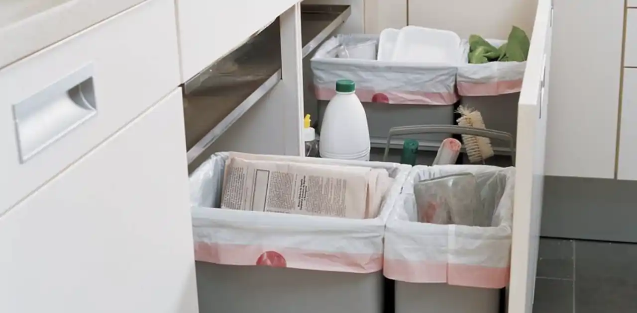 Adiós malos olores en el cubo de la basura con este producto por menos ...